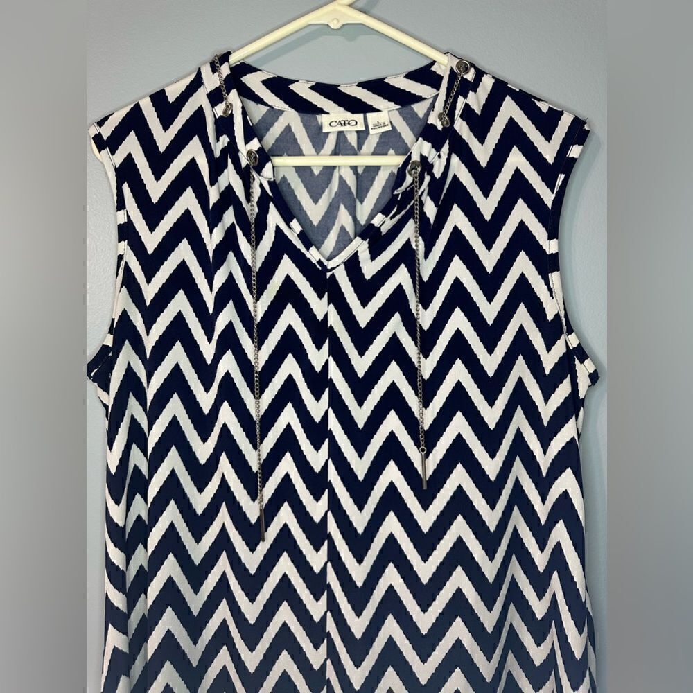 Cato Sleeveless Blouse w built in jewelry - Picture 8 of 8